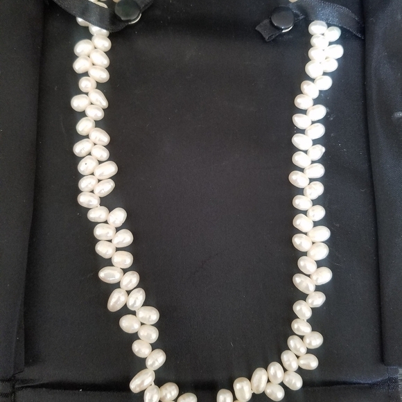 14k white Fresh Water Pearl Necklace - Picture 2 of 8